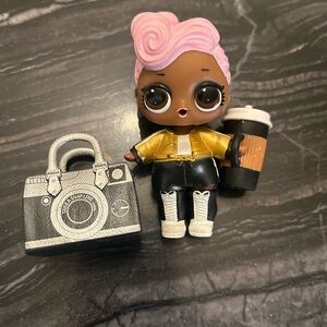 L.O.L. Surprise! DJ Retired Doll Series 2 Wave 1 Hip Hop Club